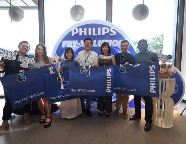 Photo 18_The team behind Philips' success in Malaysia Photo 18_The team behind Philips' success in Malaysia